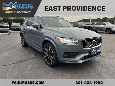 Used 2022 Volvo XC90 T6 Momentum w/ Climate Package AWD/4WD image 3