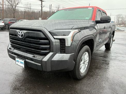 Used 2025 Toyota Tundra SR5 image 3