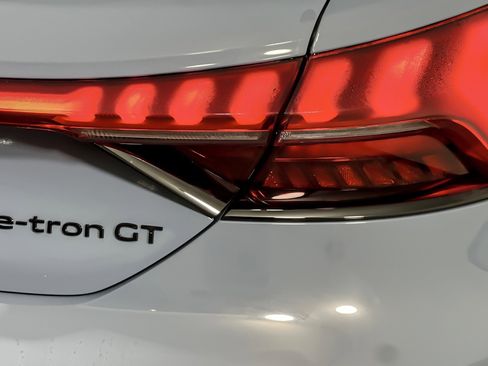 New 2026 Audi S e-tron GT Premium Plus image 25