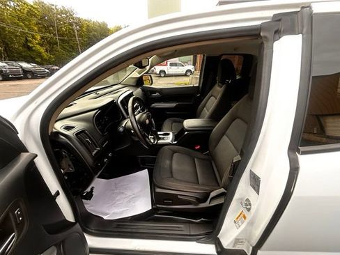 Used 2022 Chevrolet Colorado LT w/ Fleet Safety Package AWD/4WD image 13