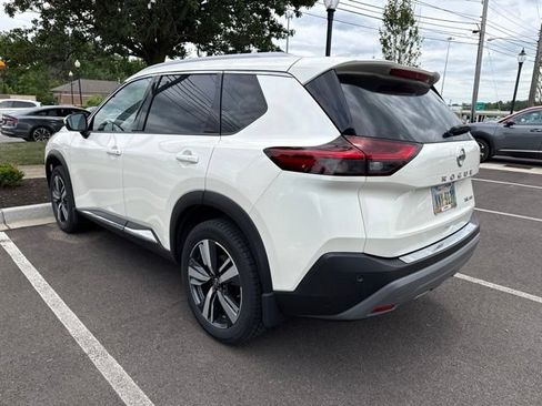 Used 2021 Nissan Rogue SL w/ Premium Package AWD/4WD image 2