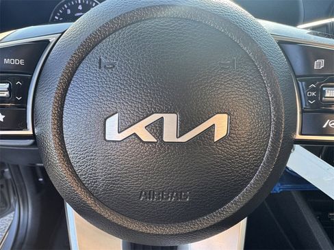 Used 2023 Kia Forte LXS image 16