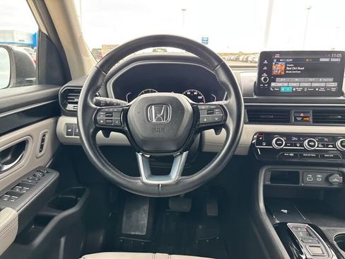 Used 2023 Honda Pilot EX-L image 13