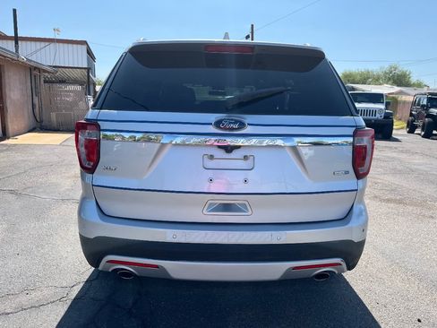 Used 2016 Ford Explorer XLT AWD/4WD image 6