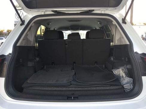 Certified 2021 Volkswagen Tiguan S image 9
