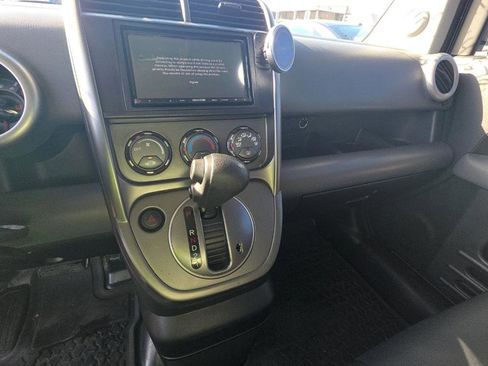 Used 2004 Honda Element EX image 11