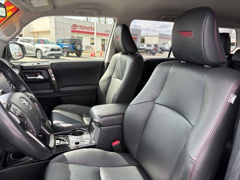 Used 2024 Toyota 4Runner TRD Off-Road Premium image 24