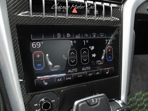 Used 2020 Lamborghini Urus image 16