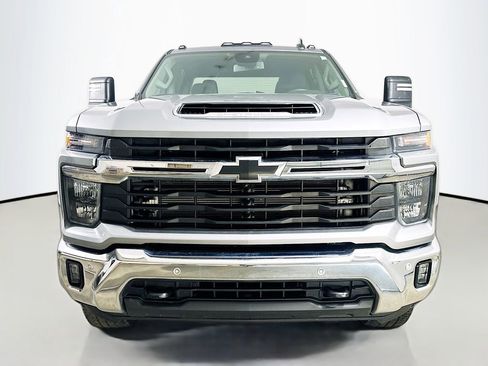 Used 2025 Chevrolet Silverado 3500 LT w/ All Star Edition AWD/4WD image 2