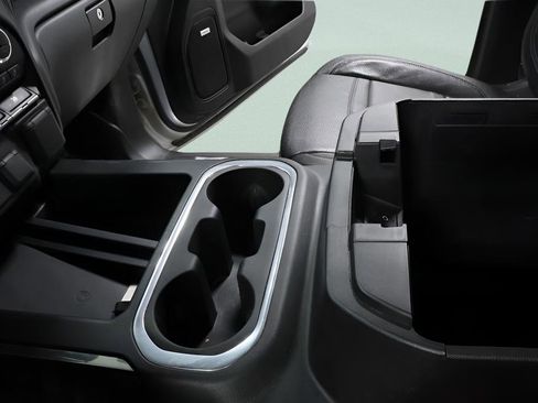 Used 2021 GMC Sierra 3500 Denali w/ Denali Ultimate Package image 23