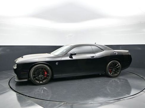 Used 2023 Dodge Challenger SRT Hellcat RWD image 3