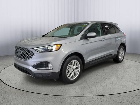 Certified 2023 Ford Edge SEL w/ Convenience Package AWD/4WD image 4