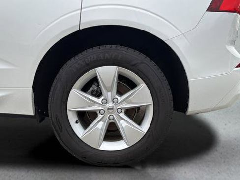 Used 2022 Volvo XC60 B5 Momentum AWD/4WD image 15