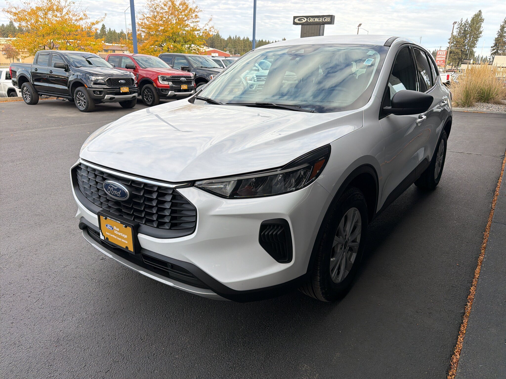 Certified 2025 Ford Escape Active AWD/4WD image 3