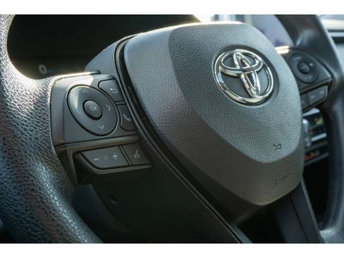 Used 2025 Toyota RAV4 XLE image 26
