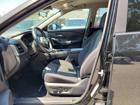 Used 2024 Nissan Rogue SV FWD image 17