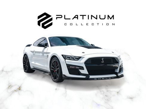Used 2020 Ford Mustang Shelby GT500 w/ Technology Package RWD image 1