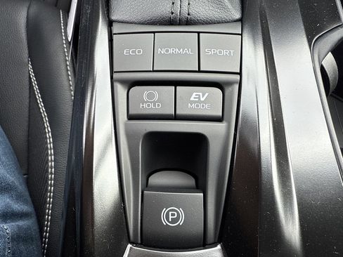 New 2026 Toyota Camry Hybrid image 22