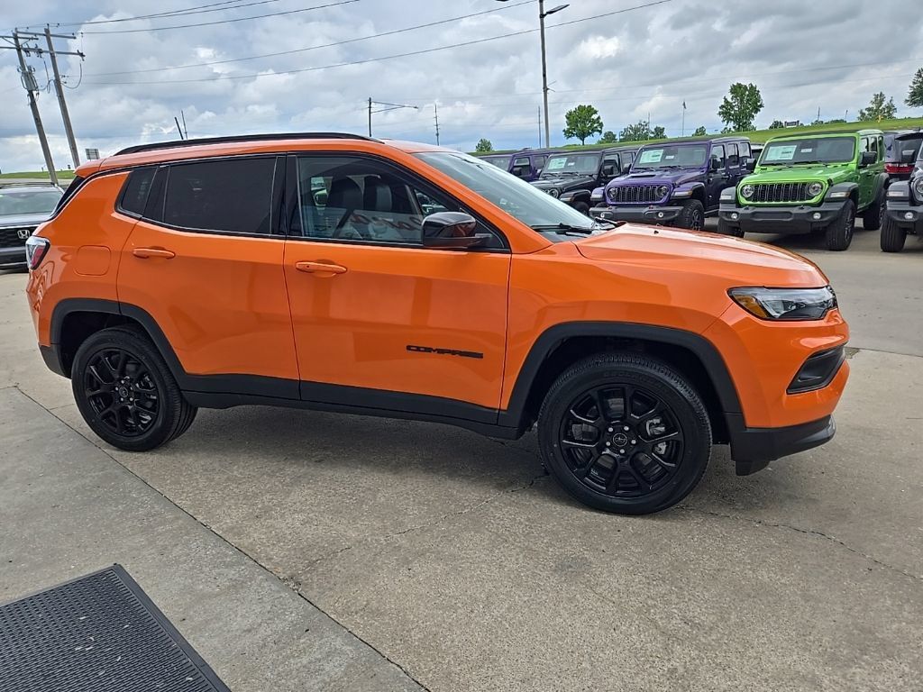 New 2026 Jeep Compass Latitude AWD/4WD image 11