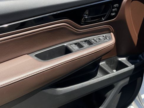 Certified 2025 Honda Odyssey Elite image 9