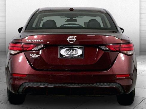 Used 2025 Nissan Sentra SV FWD image 3
