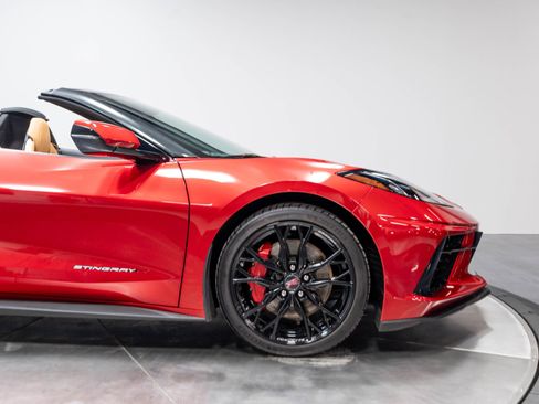 Used 2023 Chevrolet Corvette Stingray Preferred Conv w/ Z51 Performance Package RWD image 23