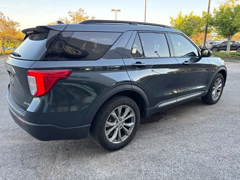 Used 2024 Ford Explorer XLT w/ Equipment Group 202A AWD/4WD image 14