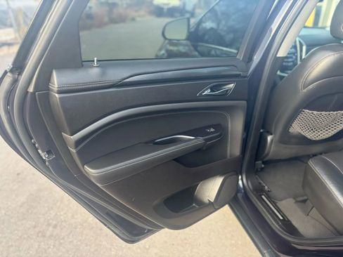 Used 2016 Cadillac SRX Performance w/ Midnight Edition Package image 15