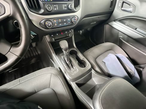 Used 2022 Chevrolet Colorado LT w/ Fleet Safety Package RWD image 25