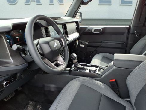 New 2026 Ford Bronco 4-Door image 9