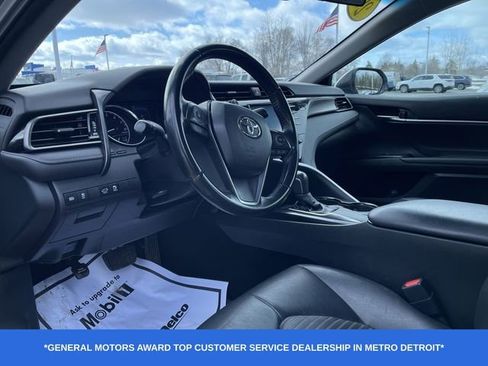 Used 2019 Toyota Camry SE image 11