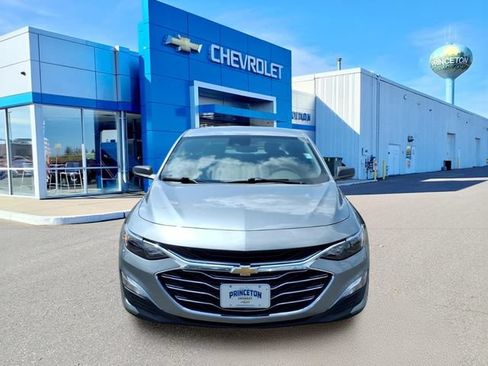 Used 2024 Chevrolet Malibu LS FWD image 9
