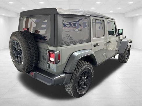 Used 2023 Jeep Wrangler Unlimited image 4