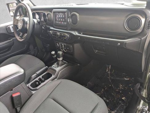 Used 2023 Jeep Wrangler Unlimited AWD/4WD image 22