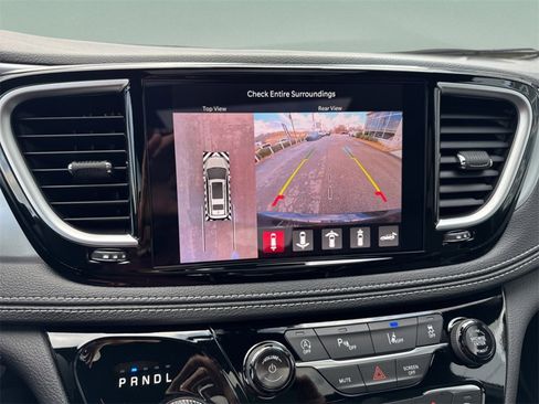 New 2026 Chrysler Pacifica Limited image 14