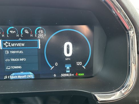 Used 2023 Ford F150 Lariat w/ Trailer Tow Package image 21