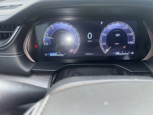 Used 2023 Jeep Grand Cherokee Overland image 7