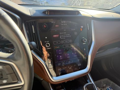 Used 2022 Subaru Outback Touring image 20