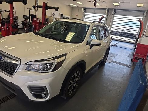 Used 2019 Subaru Forester Limited w/ Popular Package #3 AWD/4WD image 2