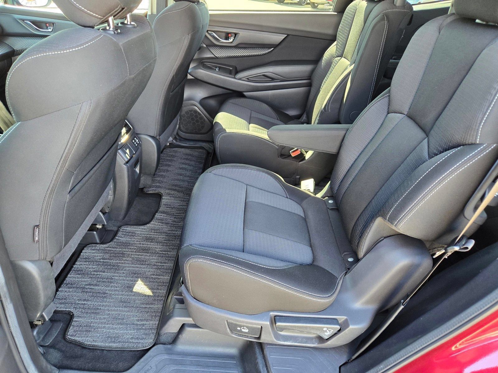 Used 2025 Subaru Ascent Premium AWD/4WD image 11