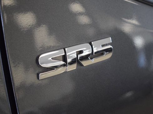 Used 2020 Toyota Tacoma SR5 image 11