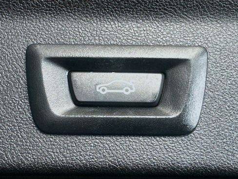 Used 2019 BMW X3 sDrive30i w/ Driving Assistance Package image 32