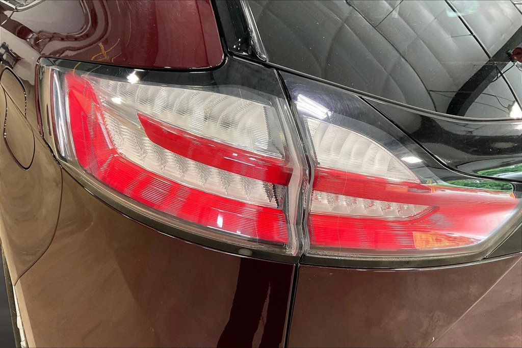 Used 2020 Ford Edge SEL w/ Convenience Package AWD/4WD image 24