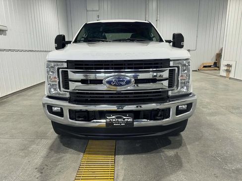 Used 2019 Ford F250 XLT w/ XLT Value Package image 3