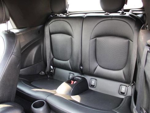 Used 2019 MINI Cooper Convertible image 31