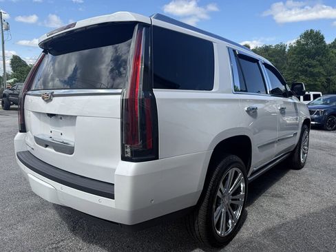 Used 2019 Cadillac Escalade Premium Luxury AWD/4WD image 9