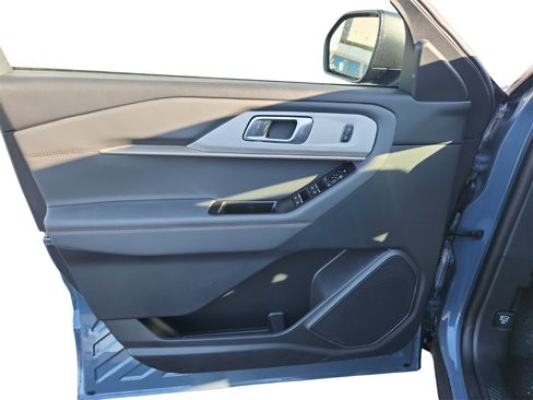 New 2026 Ford Explorer Active image 20