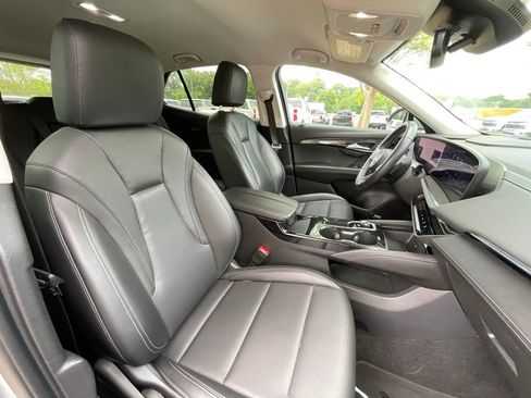 Used 2024 Buick Envision Preferred AWD/4WD image 31