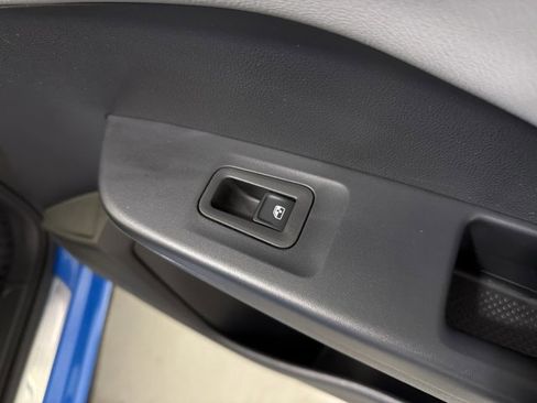 Certified 2024 Volkswagen Taos SEL image 39