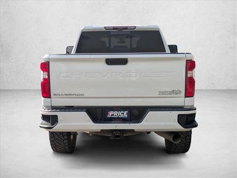 Used 2022 Chevrolet Silverado 2500 High Country w/ Technology Package image 6